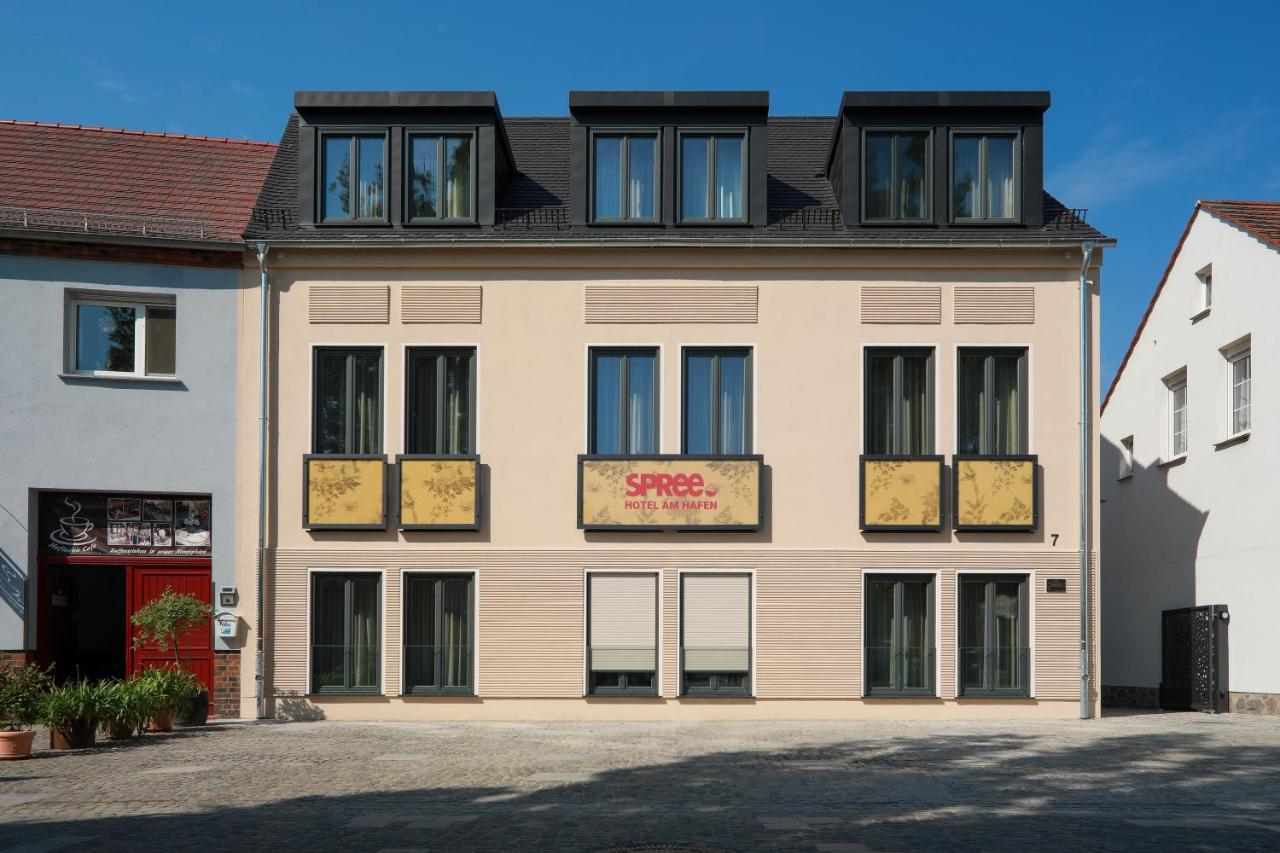 Spree. Hotel Am Hafen Luebbenau Exterior photo