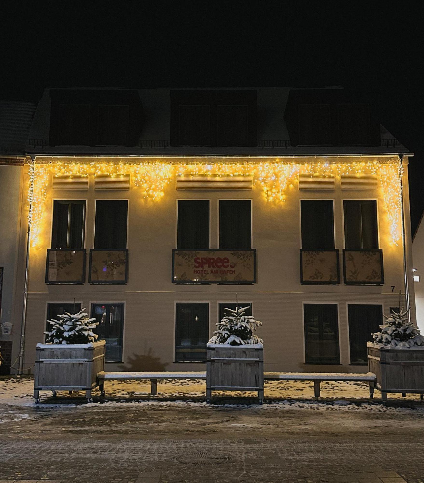 Spree. Hotel Am Hafen Luebbenau Exterior photo